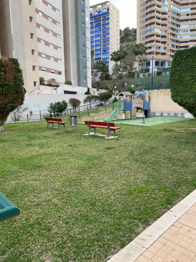 Apartamento Benidorm Con Piscina En La Playa กาลา เด ฟีเนสตรัต ภายนอก รูปภาพ
